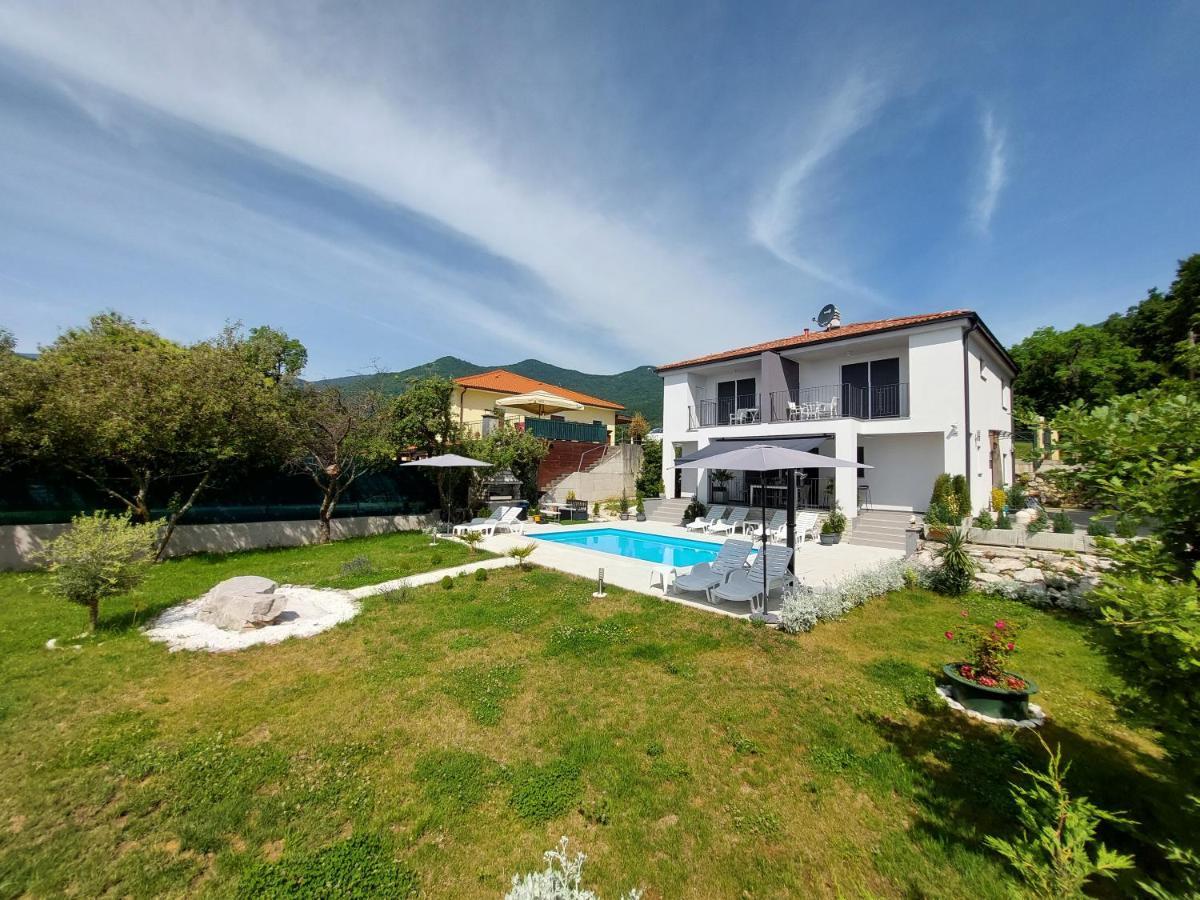 Villa Madlen Ičići Екстериор снимка