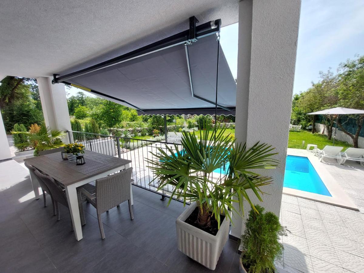 Villa Madlen Ičići Екстериор снимка